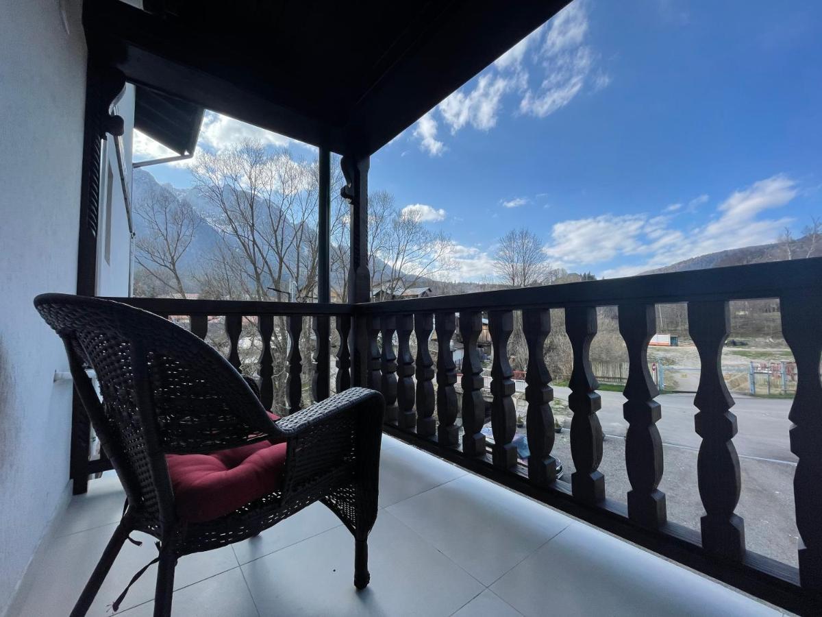 Castle Residence Apt. Eminescu Busteni Bagian luar foto